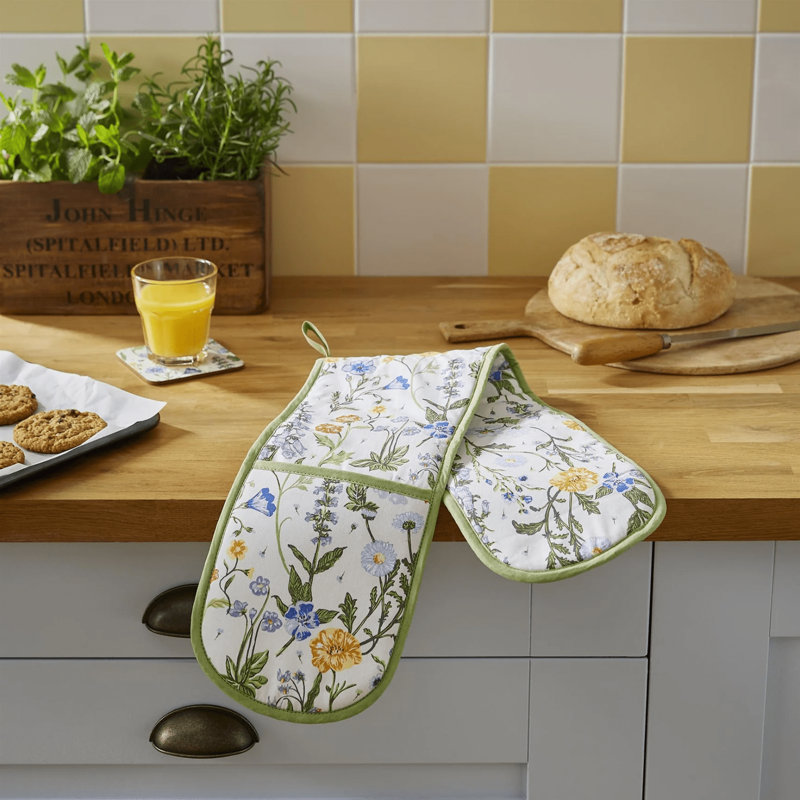 Ulster Weavers Double Oven Glove Cottage Garden