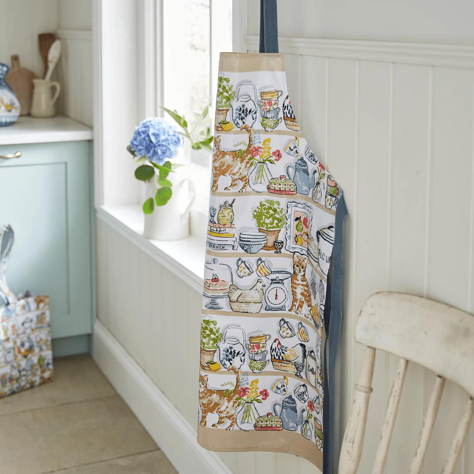 Ulster Weavers PVC Apron Pantry Cats