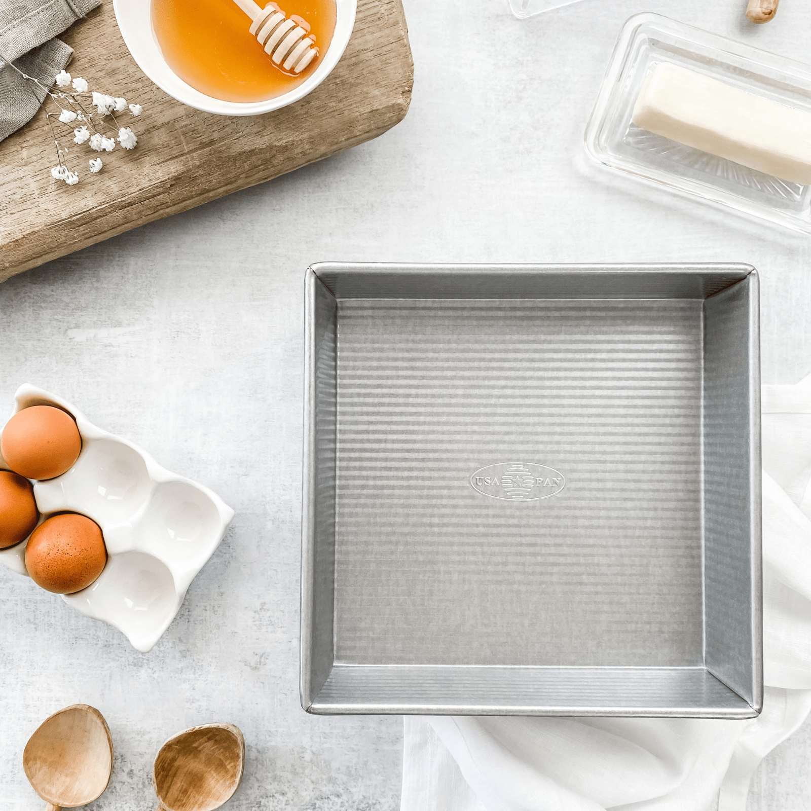 USA PAN Non-Stick Square Cake Pan 23cm