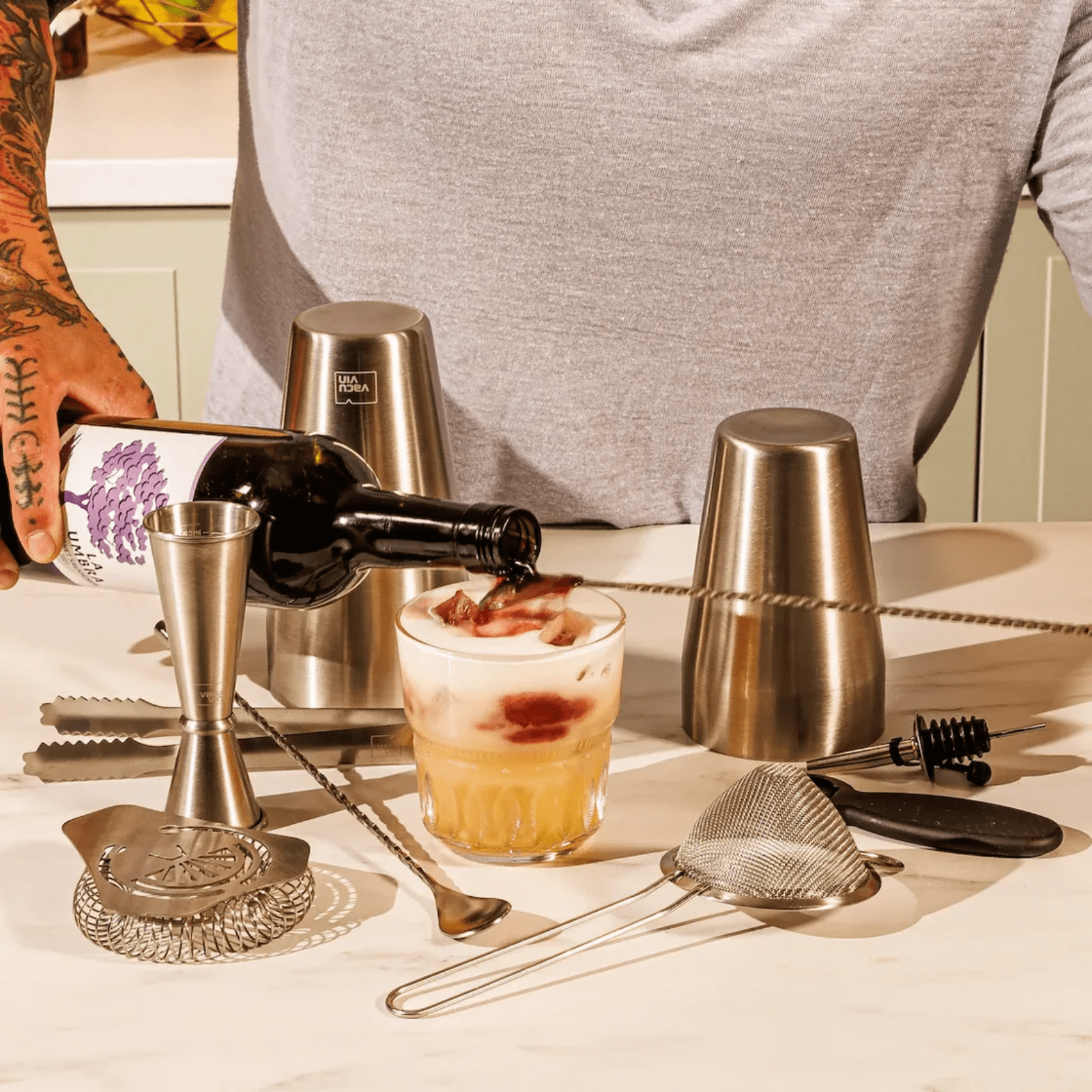 Vacu Vin Bar in a Box Mixologist Cocktail Set 14 Piece