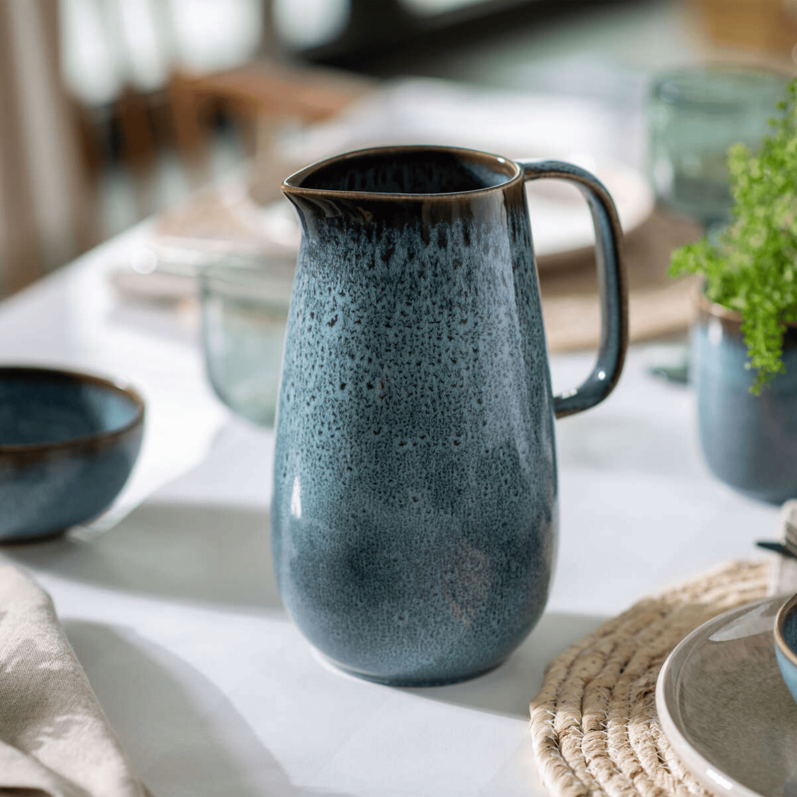 Villeroy & Boch Lave Glacé Jug