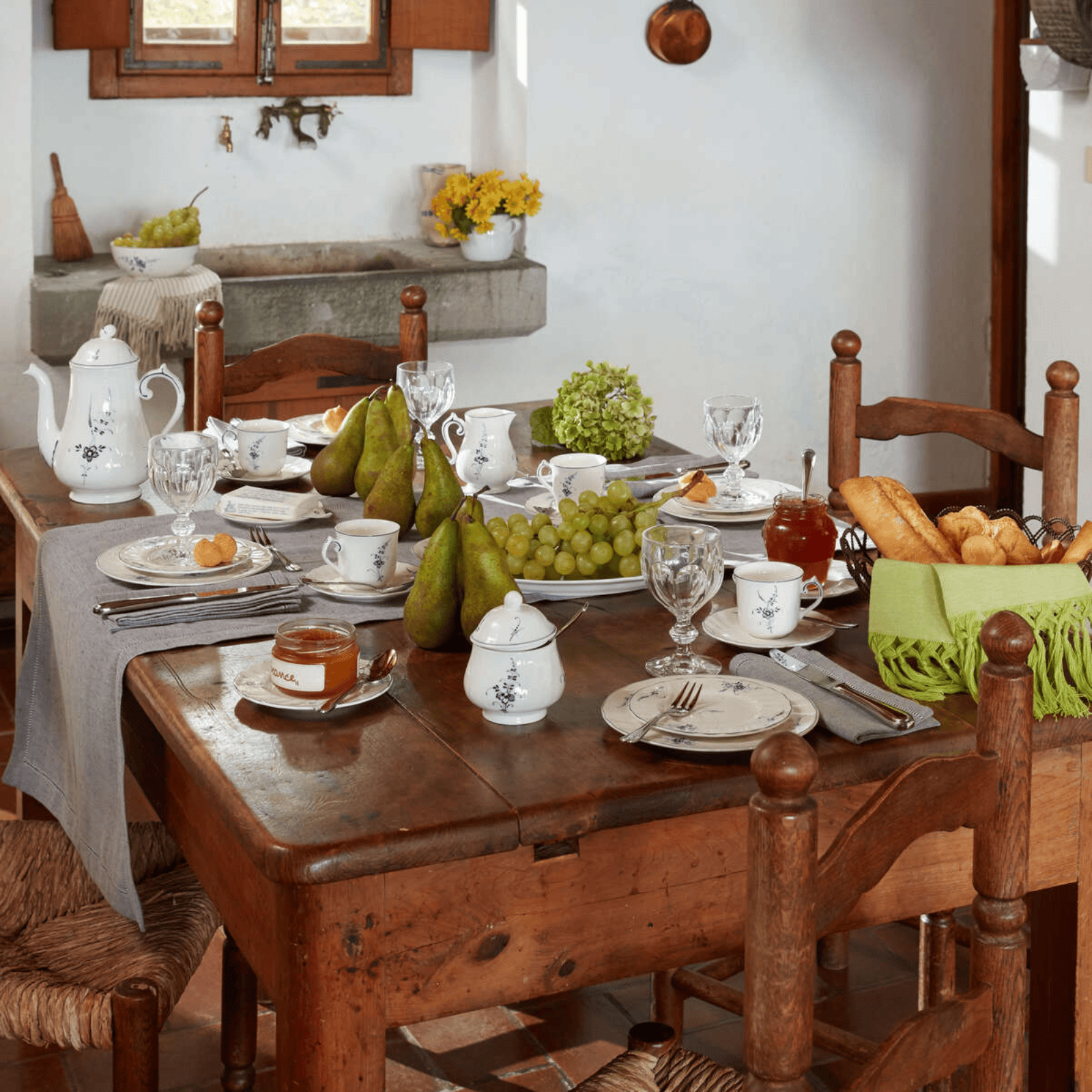 Villeroy & Boch Old Luxembourg Oval Platter