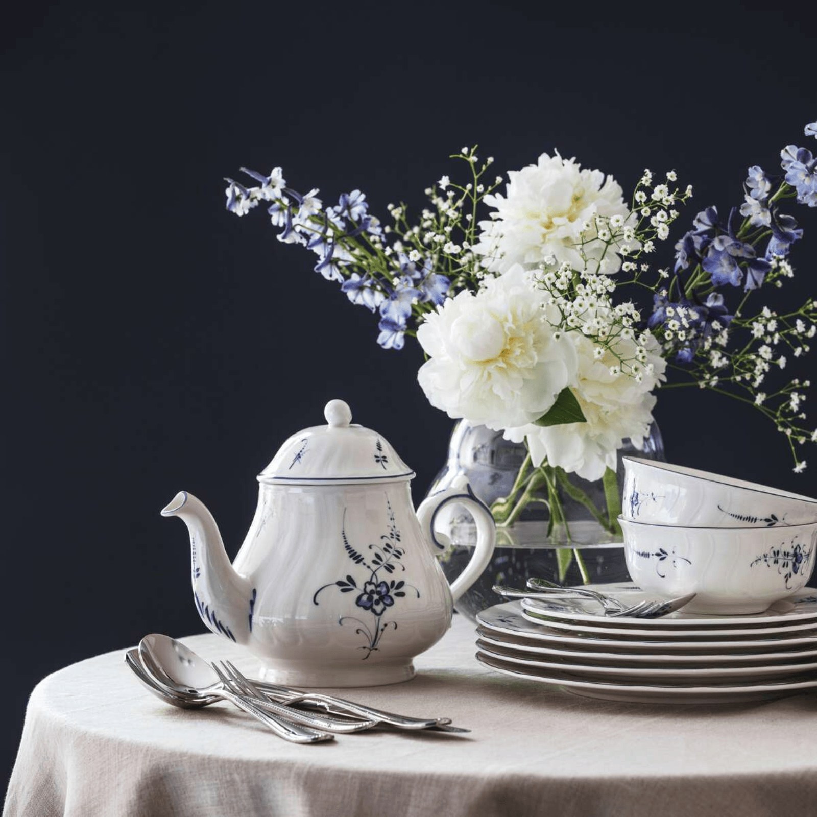 Villeroy & Boch Old Luxembourg Teapot