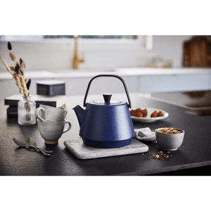 BEKA Saga Cast Iron Teapot Indigo 1.2L