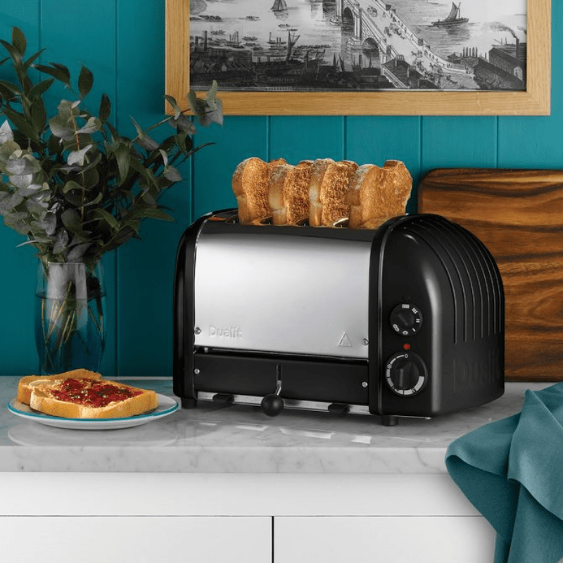 Dualit Classic Toaster 4 Slice Matte Black