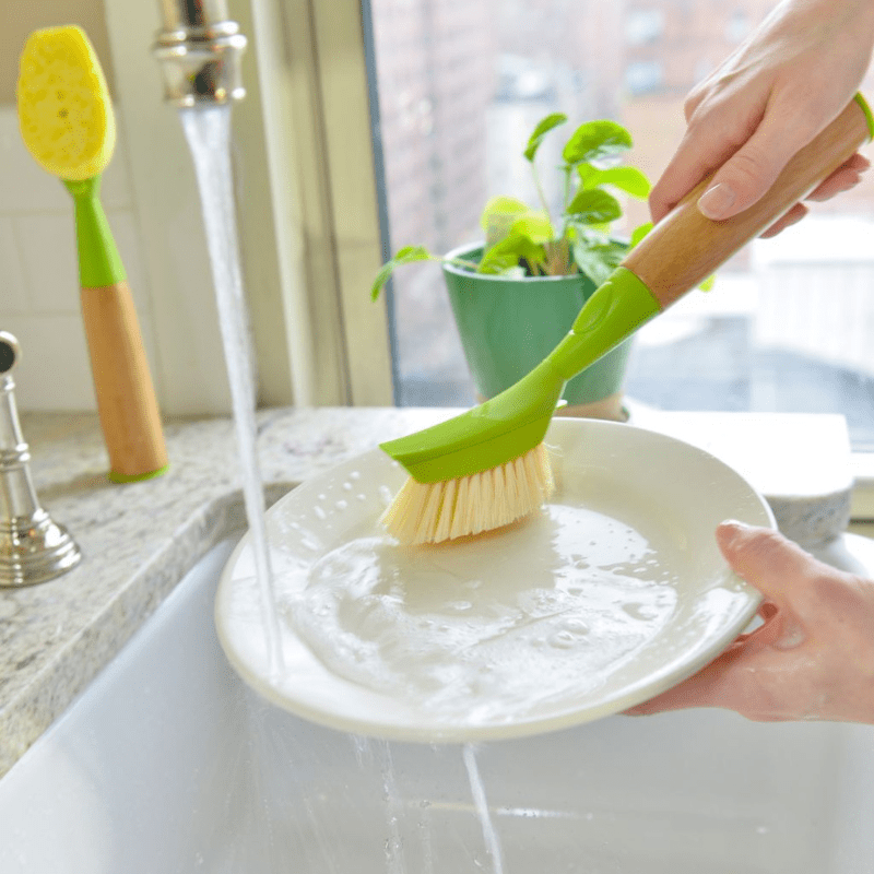 Full Circle Suds Up Soap Dispensing Replaceable Dish Brush