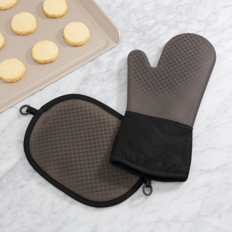 OXO Good Grips Silicone Oven Mitt Black