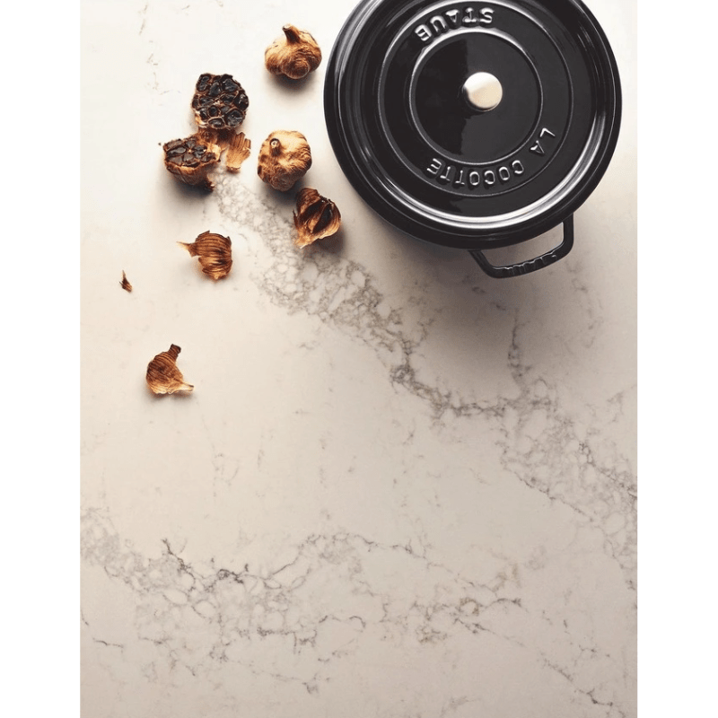 Staub Round Cocotte 18cm Black